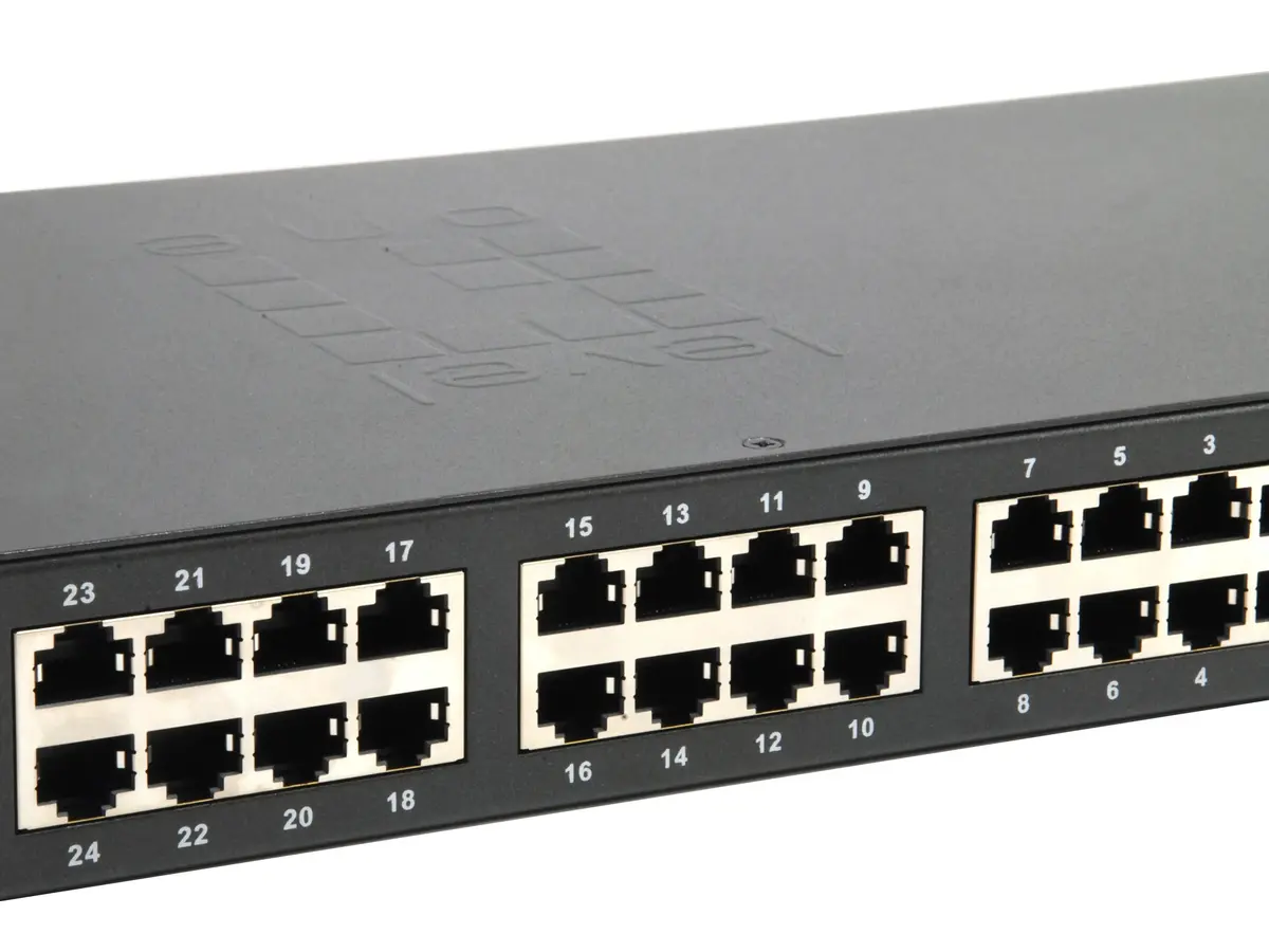 LevelOne 26-portu Fast Ethernet PoE komutators 150W Photo 4