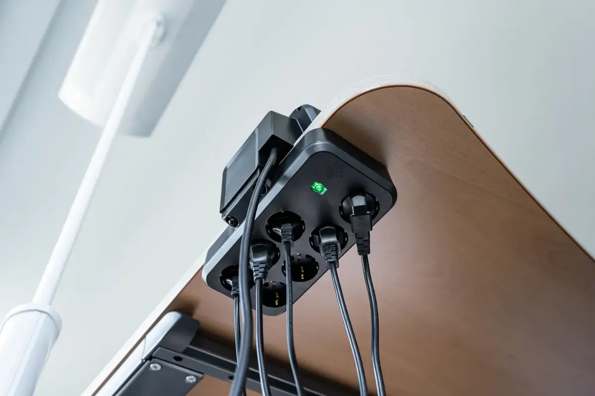 Brennenstuhl 1153580210 Power Strip with 9 Outlets Photo 7