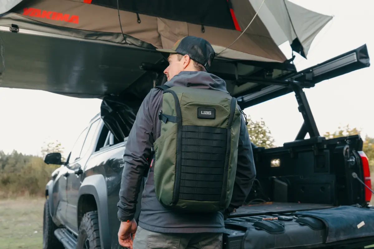 Urban Armor Gear Civilian 16 collu klēpjdatora mugursoma Photo 11