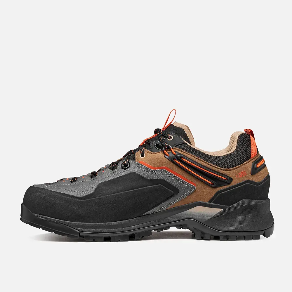 Pārgājienu zābaki Garmont Akron GTX - Brūni, 11. izmērs Photo 3
