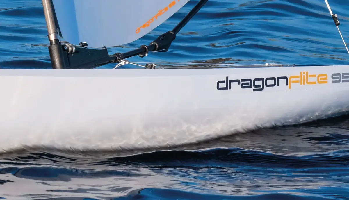 Amewi DragonFlite 95 Radio-Controlled RC Boat Photo 4