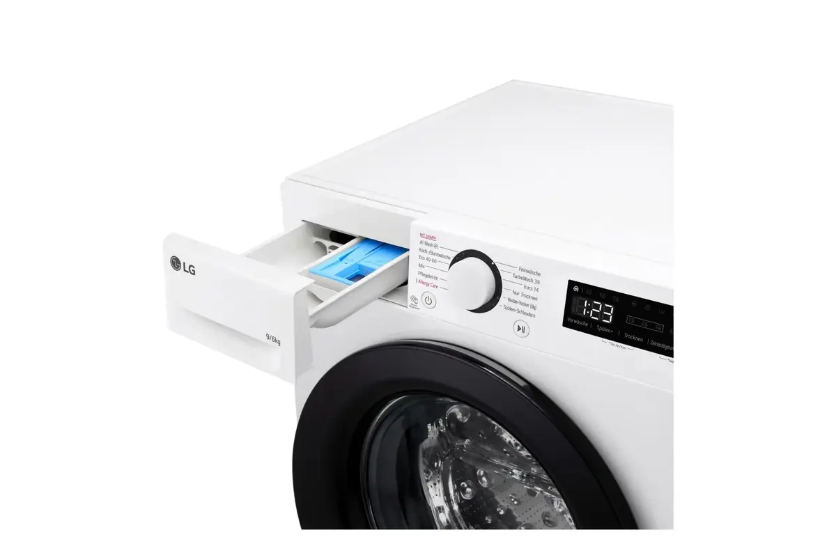 LG W4WR42966 Freestanding Washer Dryer Photo 4