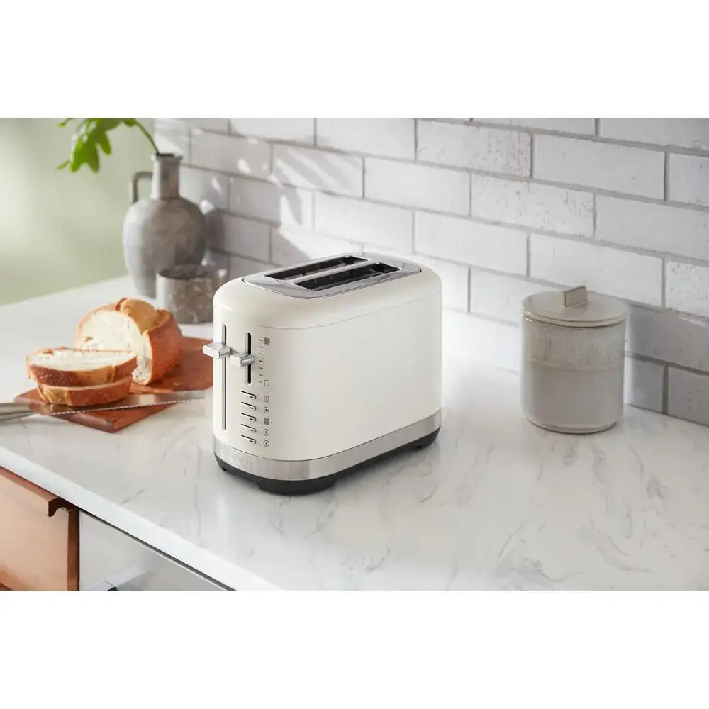 KitchenAid 5KMT2109EPL 2-Slice Toaster Photo 5
