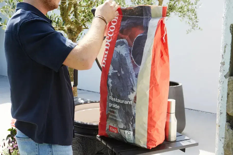 Barbecook Restaurant Grade Charcoal 6kg - Oak & Beech Photo 3