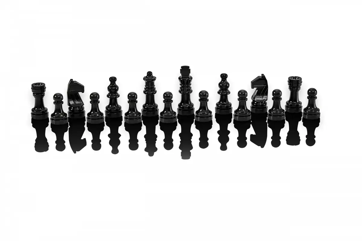 Millennium ChessGenius International Chess Set Photo 9