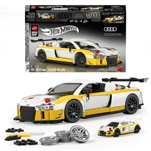 Конструктор Hot Wheels '15 Audi R8 LMS JFT18, 820 деталей