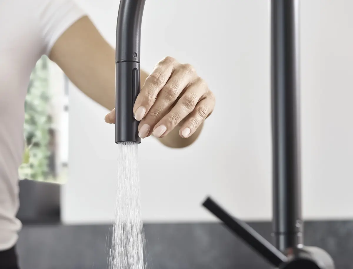 Кухонный смеситель Hansgrohe 72800670 Photo 3