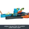 Игровой набор Hot Wheels City Transforming Stunt Garage Photo 7