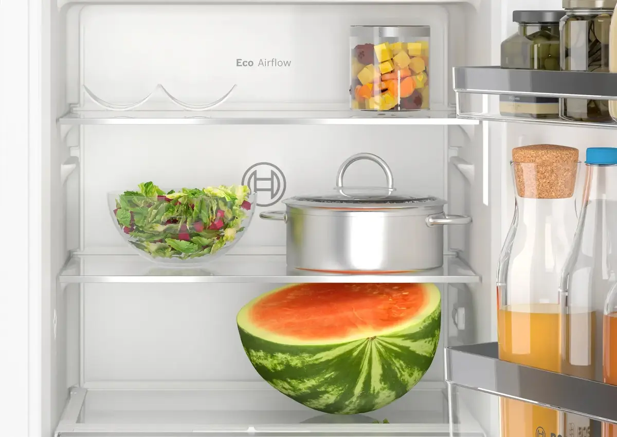 Bosch Serie 6 KIL32ADD1 Built-in Combi-Fridge Photo 4