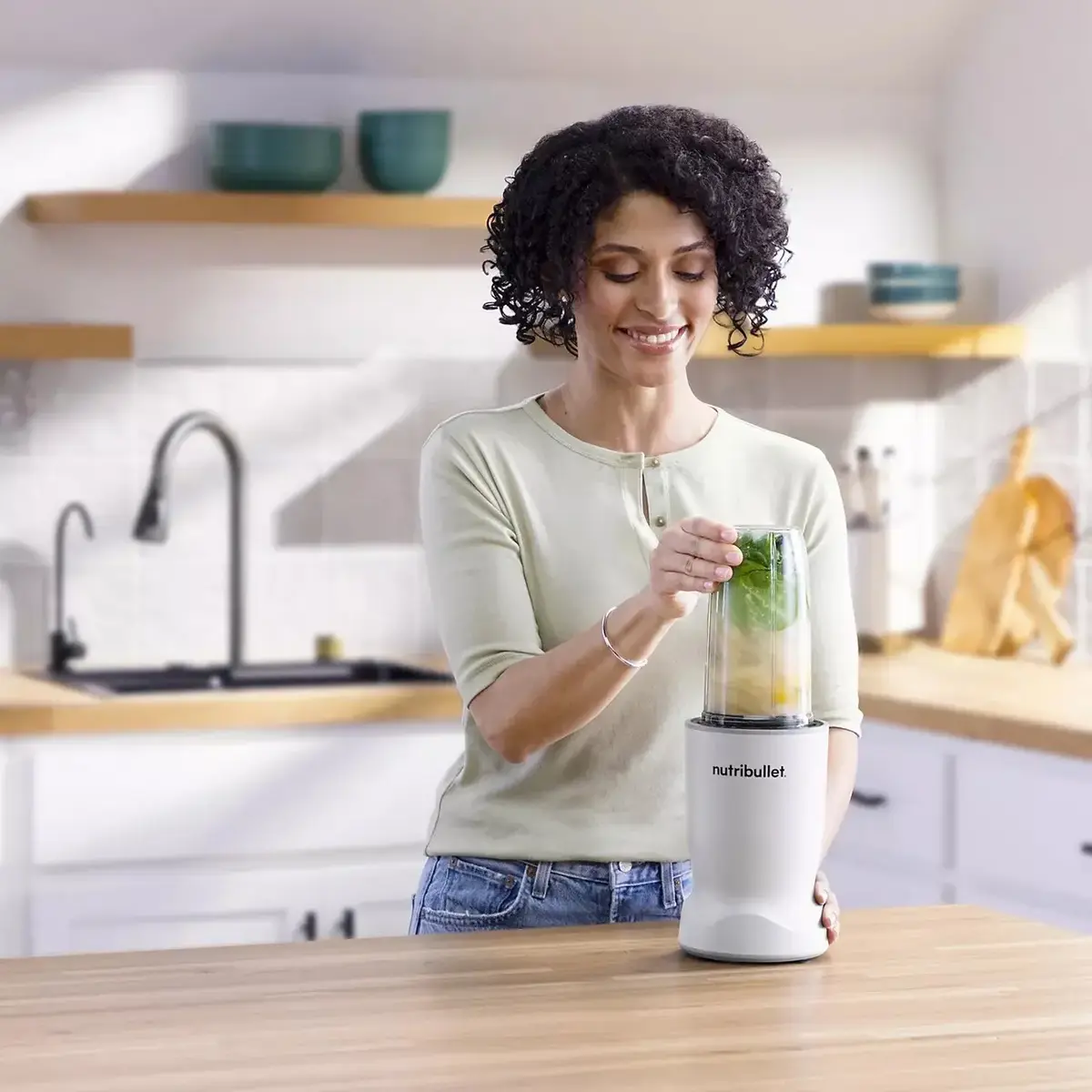 Персональный блендер NUTRIBULLET NBT1006MW Photo 2