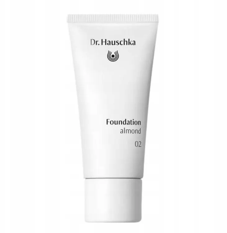 Dr. Hauschka tonālais krēms 02 Almond