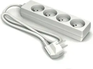 Сетевой удлинитель Karlik H05W-F 1,5 м