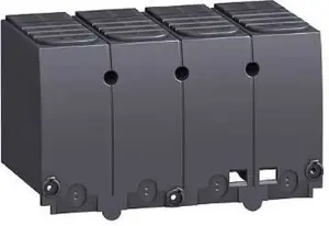 Schneider Electric LV432594 4-polu spaiļu pārsegs CVS/NSX/INS400/630