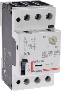 Автоматический выключатель защиты двигателя Legrand M250 3P, 0.12кВт, 0.4-0.63А, 1НО/1НЗ