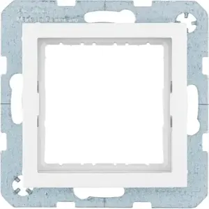 Адаптер Hager 14401909 для модулей Systo 45x45 мм, матовый белый