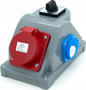Распределительный щит ELS Elektrotechnika COMBOPOL 16A/5, розетка 230В, переключатель L-0-P, настенный