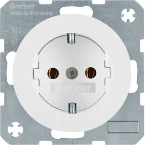 Розетка Hager 47432089 типа F, 16А 250В, белая