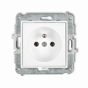 Механизм одинарной розетки Karlik MINI 2P+E с заземлением, матовый белый, 25MGP-1z