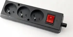 Переносная тройная розетка Jonex GN-370WS 16A 2P+Z 250В с выключателем черная