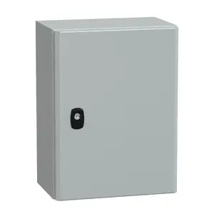 Настенный шкаф Schneider Electric NSYS3D4320P со стальной монтажной панелью IP66