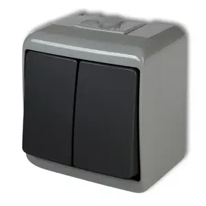 Кнопочный выключатель Karlik 30WHE-2, 10А 250В, IP54