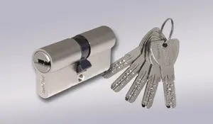 Дверной цилиндр Łucznik AP PREMIUM 30/40 класс C сатин
