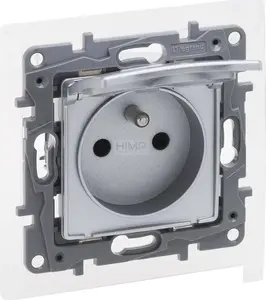Розетка Legrand Niloe Selection 2P+E IP44 16A 250V со шторками и винтовыми зажимами, алюминий