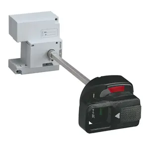 Механизм управления дверью Legrand 421004 с блокировкой для DPX3