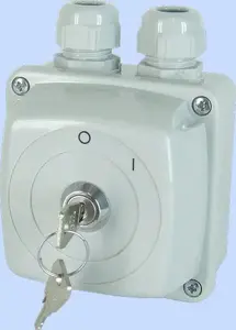 Elektromet E16-13z/z Cam Switch 0-I 16A 3P Key-Operated in IP44 Housing
