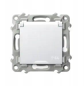 Брызгозащищенная розетка с заземлением Ospel SZAFIR GPH-1ZZP/m/00/w IP44 со шторками, белая
