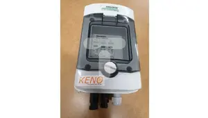 Герметичная распределительная коробка Keno SH-1 DC с устройством защиты от перенапряжения 1000В тип 2 для 1 фотоэлектрической цепи и 1 MPPT