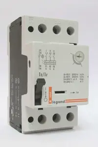 Автоматический выключатель защиты двигателя Legrand M250 3P, 0.06кВт, 0.16-0.25А, 1НО/1НЗ
