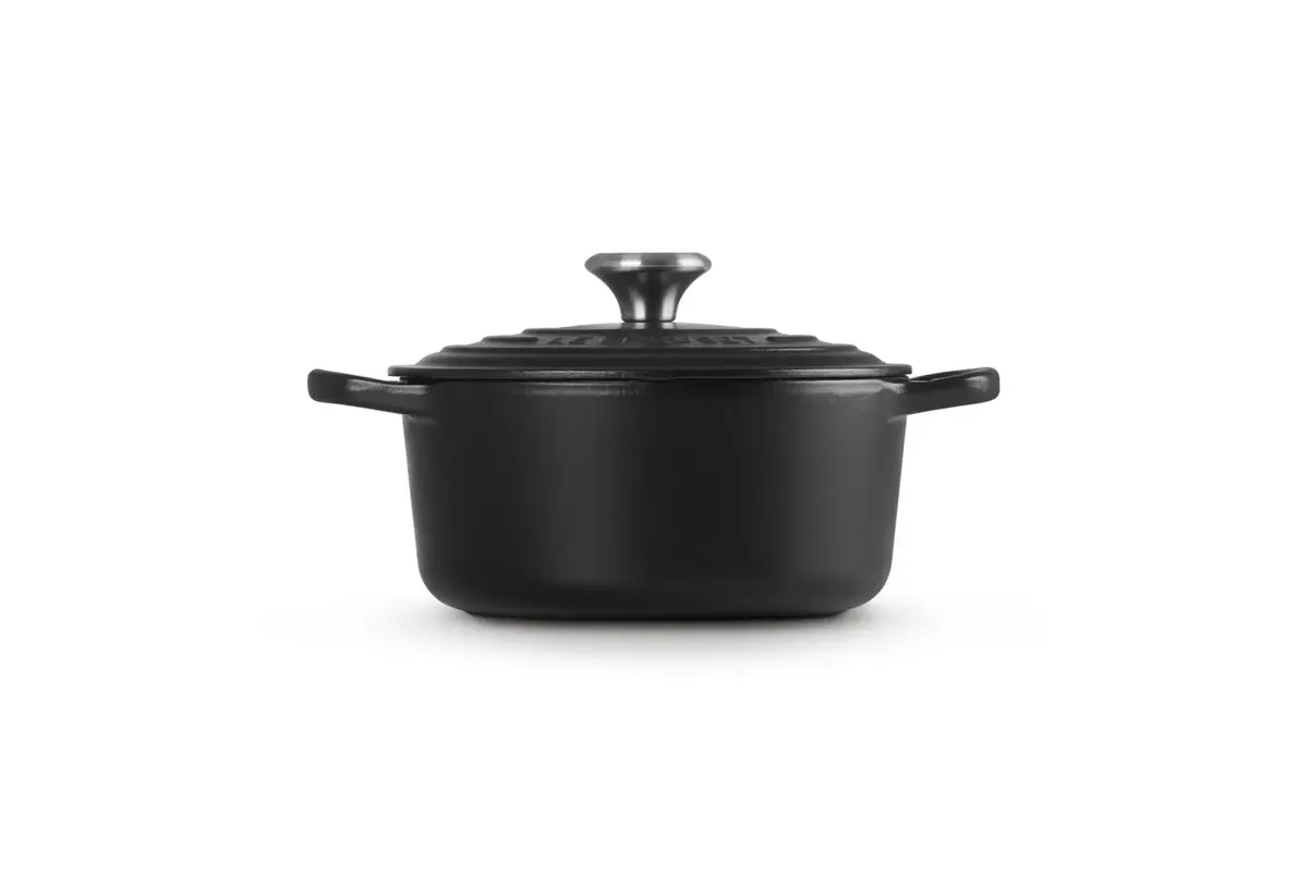 Круглая кастрюля Le Creuset Signature 1.8 л черная Photo 3