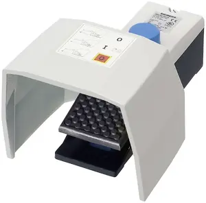 Siemens 3SE2924-3AA20 Safety Foot Switch with Protective Cover, 2NO+2NC, 2-Step