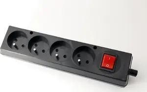 Переносная розетка Jonex GN-470WS на 4 гнезда 16A 2P+Z 250V с выключателем черная