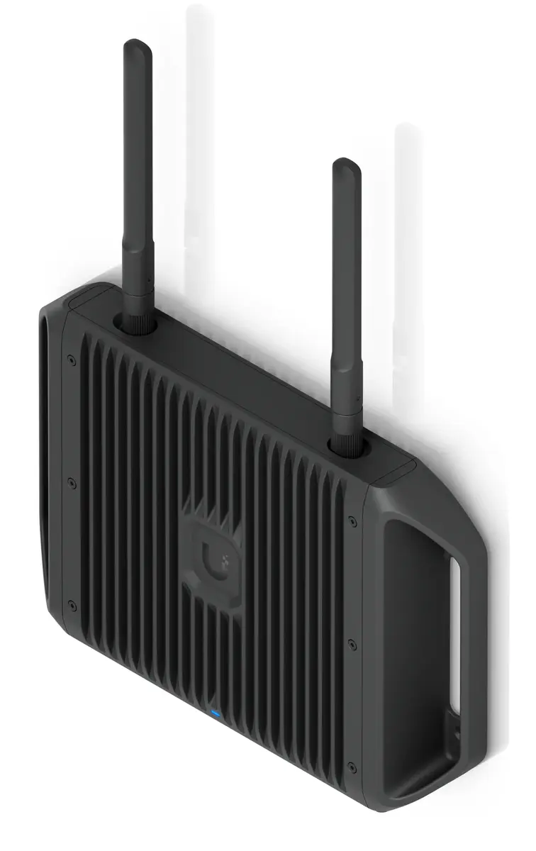 Ubiquiti UCG-Industrial vārteja un kontrolieris Photo 7