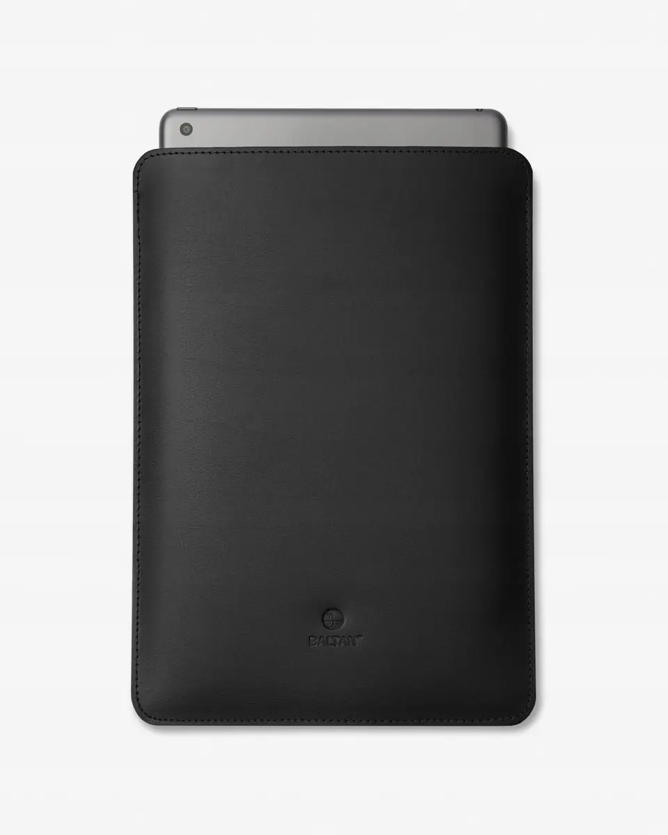 Baltan uzmavas tipa futrālis iPad 10