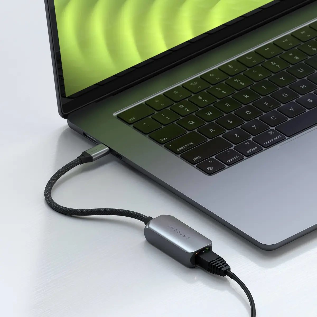Satechi ST-AE25M USB-C to Ethernet Adapter Photo 2