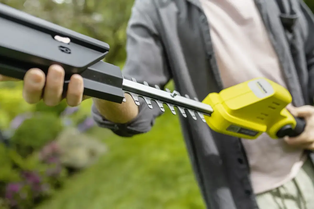 Аккумуляторный кусторез Karcher PHG 2-18 Photo 5