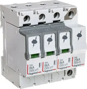 Устройство защиты от перенапряжений Legrand B+C 3P+N 8кА 1.3кВ ON 300