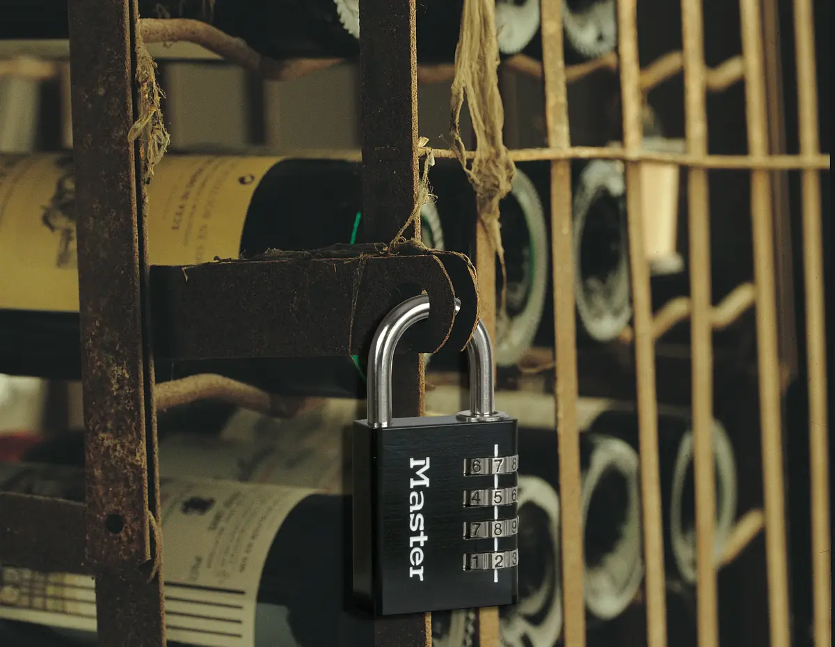 Кодовый замок MASTERLOCK 40 мм - черный Photo 2