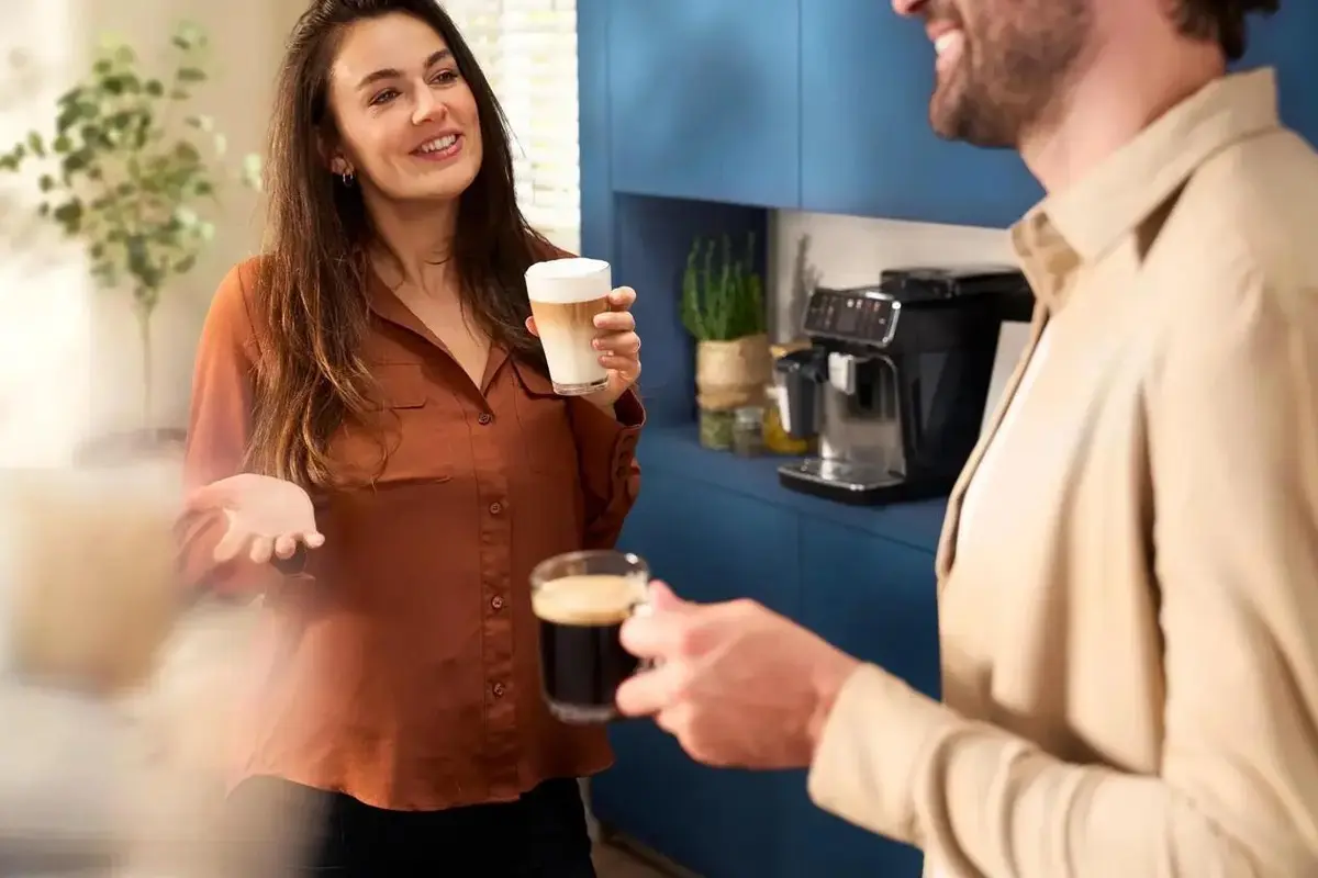 Philips 2200 Series EP2225/10 Fully-Automatic Espresso Machine Photo 7