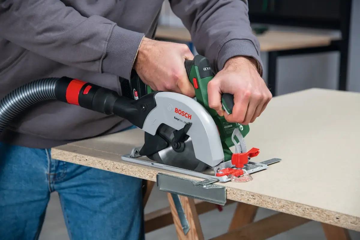 Аккумуляторная дисковая пила Bosch EasyCirc 18V-48 Photo 5