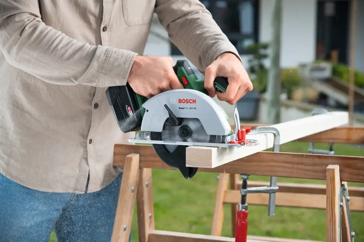 Аккумуляторная дисковая пила Bosch EasyCirc 18V-48 Photo 4