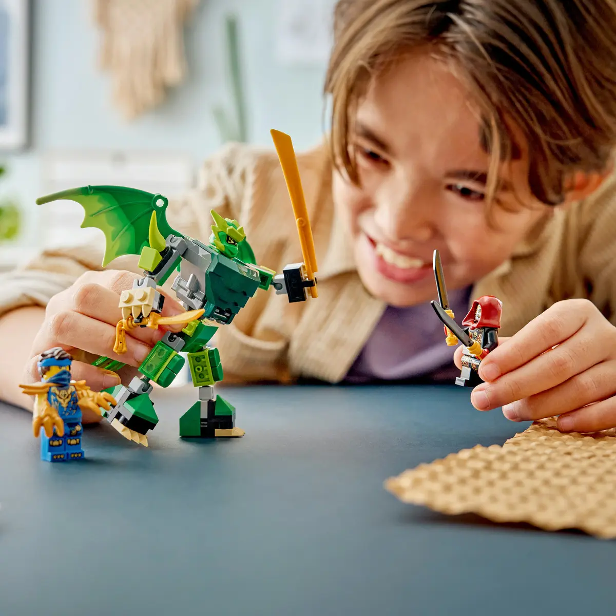 LEGO Ninjago 71862 Lloyd's Dragon Robot Battle Pack Photo 9