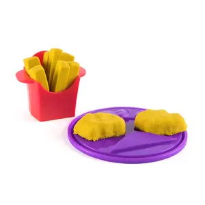 Spin Master Kinetic Sand Surprise Takeout Treats with 4 oz Play Sand and 2 Food Accessories