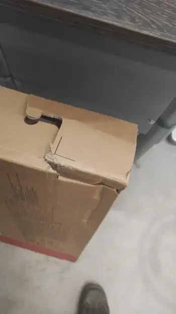 Монитор Lenovo T24-40 23.8" FHD IPS Photo 2