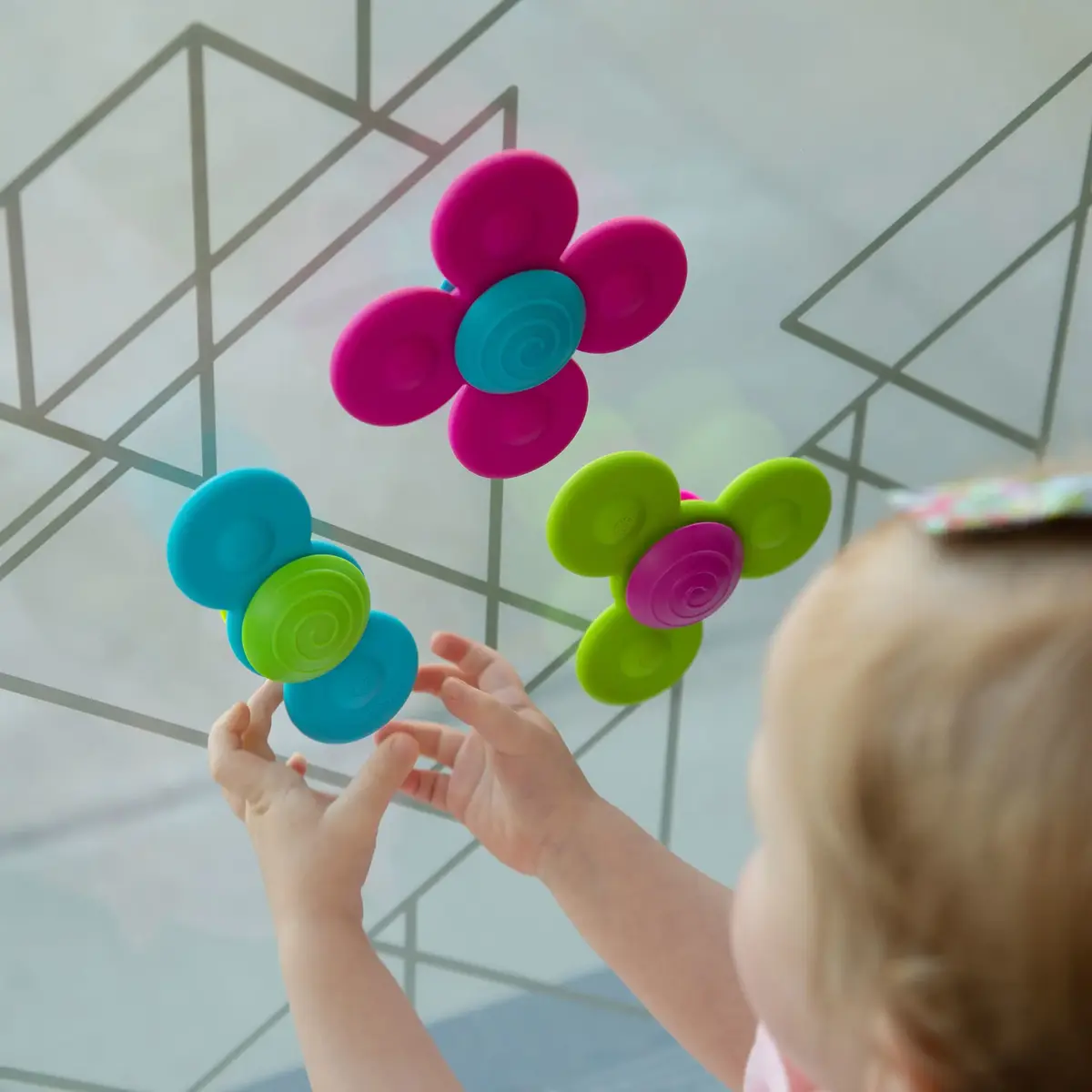 Развивающая игрушка Fat Brain Toys Whirly Squigz Photo 5