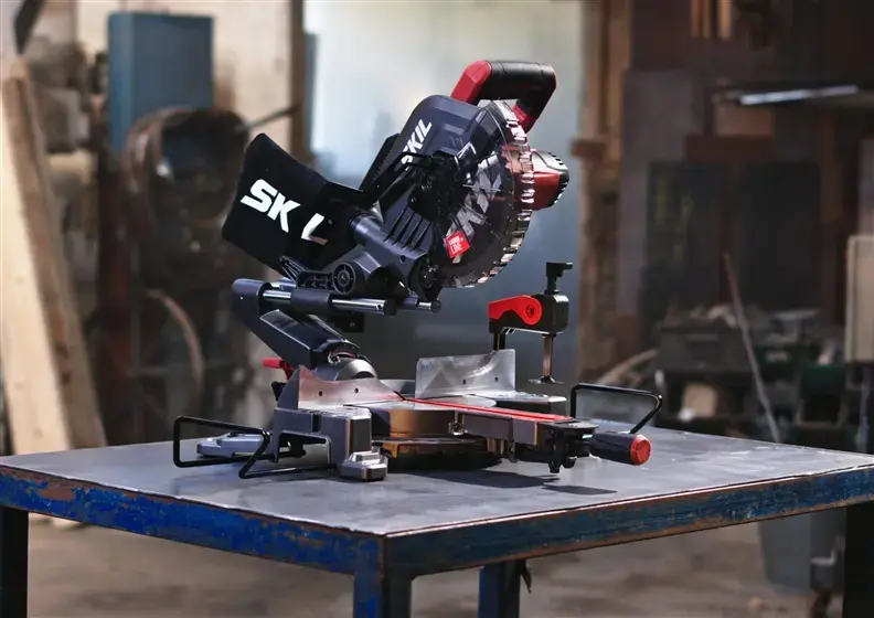 Торцовочная пила Skil Red 1310AA Photo 2