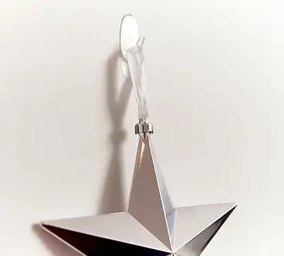 3M Command Universal Indoor Hook Transparent Photo 3